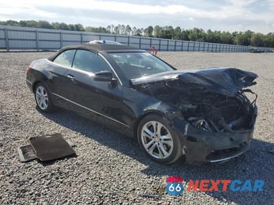 Czwarte zdjęcie samochodu z boku: 2011 MERCEDES-BENZ E 350 VIN:WDDKK5GF9BF094900 - miniatura