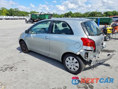 Drugie zdjęcie samochodu z przodu: 2011 TOYOTA YARIS BASE VIN:JTDJT4K39B5339470 - miniatura