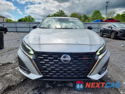 Piąte zdjęcie samochodu w środku: 2024 NISSAN ALTIMA SR VIN:1N4BL4CV0RN389467 - miniatura