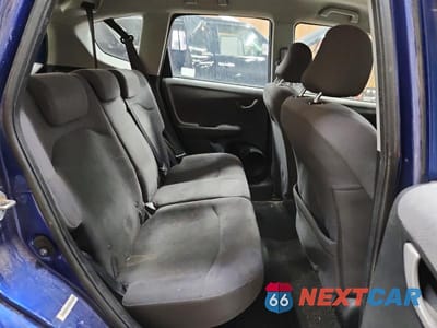 Zdjęcie 11 z 13 samochodu: 2010 HONDA FIT VIN:JHMGE8H23AC012131 - miniatura