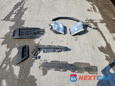 Zdjęcie 12 z 13 samochodu: 2018 NISSAN TITAN XD S VIN:1N6AA1C34JN501746 - miniatura