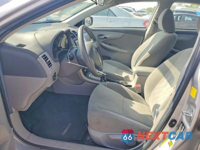 Zdjęcie 7 z 12 samochodu: 2010 TOYOTA COROLLA LE VIN:2T1BU4EE0AC486213 - miniatura
