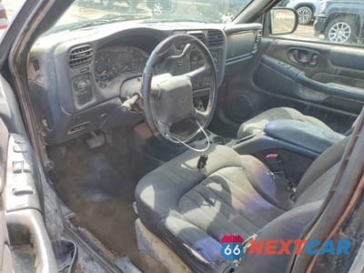 Zdjęcie 8 z 12 samochodu: 2003 CHEVROLET S TRUCK S10 VIN:1GCCT19X538185761 - miniatura
