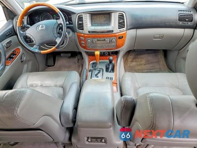 Zdjęcie 8 z 13 samochodu: 2003 LEXUS LX 470 BASE VIN:JTJHT00WX33530491 - miniatura