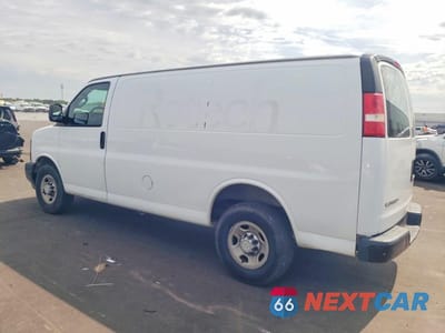 Drugie zdjęcie samochodu z przodu: 2017 CHEV EXPRESS G2500 VIN:1GCWGAFF1H1135808 - miniatura