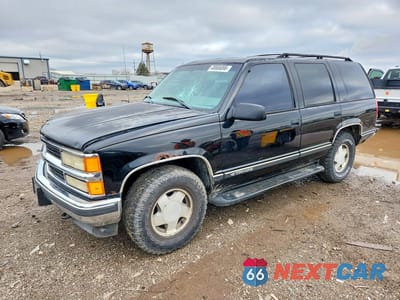 1999 CHEVROLET TAHOE K1500 1GNEK13R4XJ376535 - główne zdjęcie licytacji z USA - miniatura