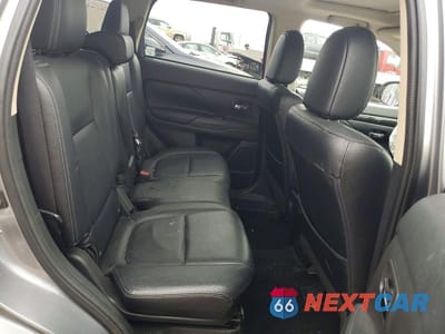 Zdjęcie 11 z 12 samochodu: 2016 MITSUBISHI OUTLANDER SE VIN:JA4AZ3A32GZ017774 - miniatura