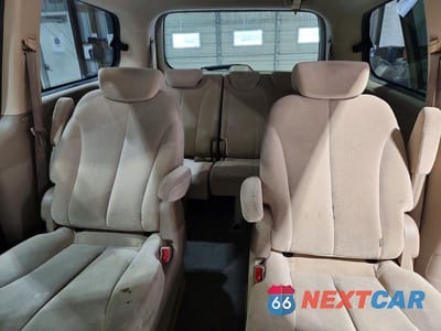 Zdjęcie 10 z 14 samochodu: 2008 KIA SEDONA LX VIN:KNDMB233086209115 - miniatura