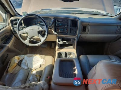 Zdjęcie 8 z 13 samochodu: 2003 GMC YUKON XL C1500 VIN:1GKEC16Z13J178138 - miniatura