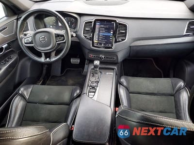 Zdjęcie 8 z 13 samochodu: 2016 VOLVO XC90 T6 VIN:YV4A22PM7G1081471 - miniatura