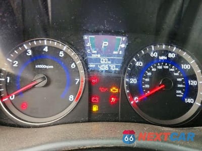 Zdjęcie 9 z 12 samochodu: 2014 HYUNDAI ACCENT VIN:KMHCT4AE8EU741837 - miniatura