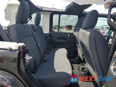 Zdjęcie 11 z 14 samochodu: 2026 JEEP WRANGLER SAHARA VIN:1C4PJXENXTW194384 - miniatura