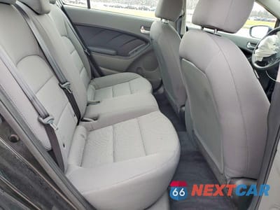 Zdjęcie 10 z 11 samochodu: 2017 KIA FORTE LX VIN:3KPFK4A75HE056896 - miniatura