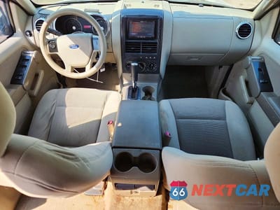 Zdjęcie 8 z 12 samochodu: 2006 FORD EXPLORER XLT VIN:1FMEU73E76UA87239 - miniatura