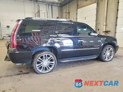 Trzecie zdjęcie samochodu z tyłu: 2013 CADILLAC ESCALADE LUXURY VIN:1GYS4BEF9DR270863 - miniatura