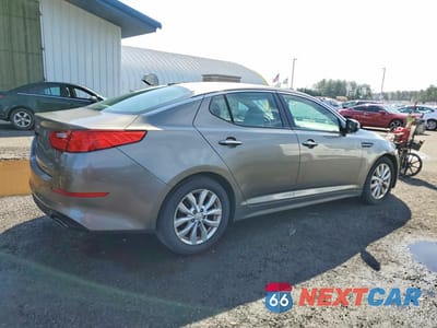 Trzecie zdjęcie samochodu z tyłu: 2015 KIA OPTIMA LX VIN:5XXGM4A70FG461647 - miniatura