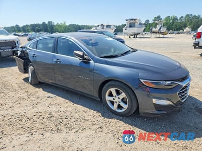 Czwarte zdjęcie samochodu z boku: 2019 CHEVROLET MALIBU LS VIN:1G1ZB5STXKF206599 - miniatura