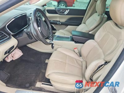 Zdjęcie 7 z 12 samochodu: 2018 LINCOLN CONTINENTAL SELECT VIN:1LN6L9SKXJ5603915 - miniatura
