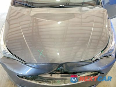 Zdjęcie 11 z 12 samochodu: 2018 TOYOTA PRIUS THREE VIN:JTDKARFUXJ3551153 - miniatura