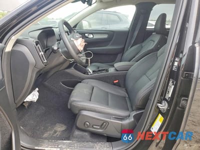 Zdjęcie 7 z 12 samochodu: 2026 VOLVO XC40 PLUS VIN:YV4L12UCXT2727906 - miniatura