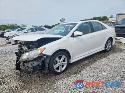 2014 TOYOTA CAMRY SE 4T1BF1FK1EU839088 - główne zdjęcie licytacji z USA - miniatura