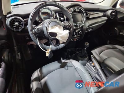 Zdjęcie 8 z 12 samochodu: 2021 MINI COOPER VIN:WMWXR3C0XM2N50816 - miniatura