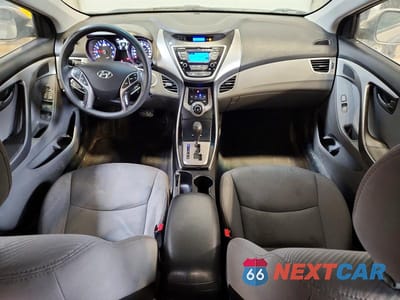 Zdjęcie 8 z 11 samochodu: 2013 HYUNDAI ELANTRA GLS VIN:5NPDH4AE6DH453835 - miniatura
