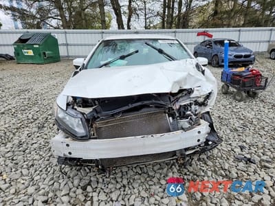 Piąte zdjęcie samochodu w środku: 2015 HONDA CIVIC HYBRID L VIN:19XFB4F36FE200748 - miniatura