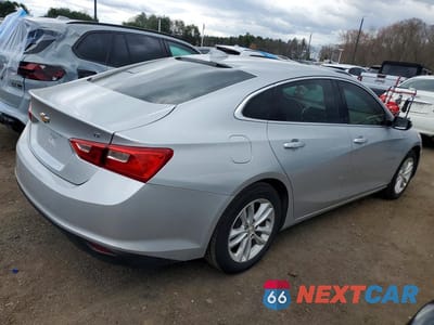 Trzecie zdjęcie samochodu z tyłu: 2017 CHEVROLET MALIBU LT VIN:1G1ZE5ST7HF131652 - miniatura