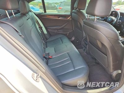 Zdjęcie 10 z 12 samochodu: 2019 BMW 530 I VIN:WBAJA5C56KBX86641 - miniatura