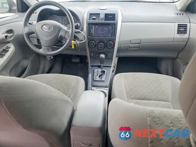 Zdjęcie 8 z 11 samochodu: 2009 TOYOTA COROLLA LE VIN:2T1BU40E49C177976 - miniatura