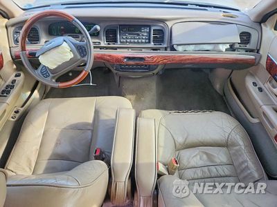 Zdjęcie 8 z 12 samochodu: 2002 MERCURY GRAND MARQUIS LS VIN:2MEFM75W32X631722 - miniatura