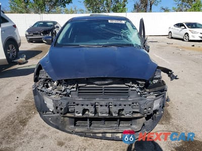 Piąte zdjęcie samochodu w środku: 2016 FORD FOCUS SE VIN:1FADP3K28GL328407 - miniatura