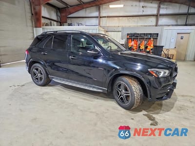 Czwarte zdjęcie samochodu z boku: 2020 MERCEDES-BENZ GLE 450 4MATIC VIN:4JGFB5KB4LA095656 - miniatura