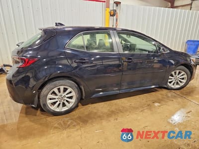 Trzecie zdjęcie samochodu z tyłu: 2023 TOYOTA COROLLA HATCHBACK SE VIN:JTND4MBE3P3210148 - miniatura