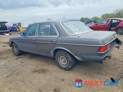 Drugie zdjęcie samochodu z przodu: 1985 MERCEDES-BENZ 300 DT VIN:WDBAB33C2FA192156 - miniatura