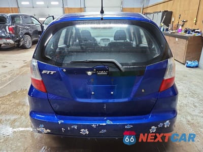 Zdjęcie 6 z 13 samochodu: 2010 HONDA FIT VIN:JHMGE8H23AC012131 - miniatura