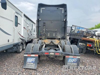 Zdjęcie 6 z 10 samochodu: 2019 PETERBILT 579 SEMI TRUCK VIN:1XPBDP9X2KD600910 - miniatura