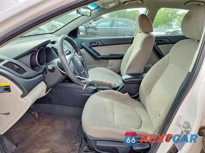Zdjęcie 7 z 12 samochodu: 2012 KIA FORTE EX VIN:KNAFU4A24C5564289 - miniatura