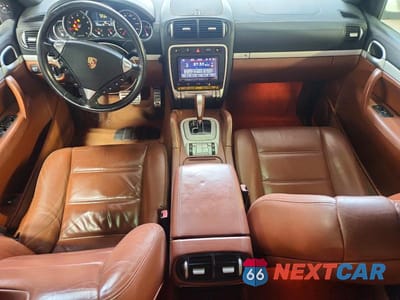 Zdjęcie 8 z 13 samochodu: 2008 PORSCHE CAYENNE TURBO VIN:WP1AC29P98LA90524 - miniatura