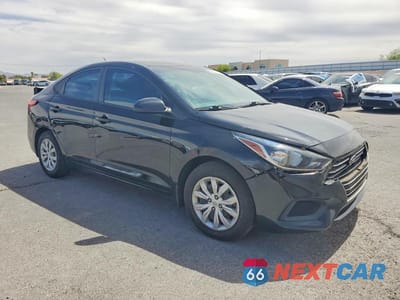 Czwarte zdjęcie samochodu z boku: 2022 HYUNDAI ACCENT SE VIN:3KPC24A67NE174096 - miniatura
