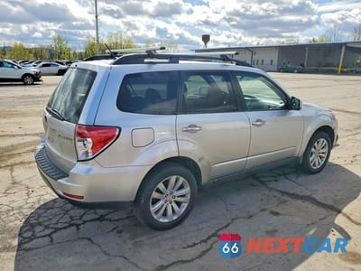 Trzecie zdjęcie samochodu z tyłu: 2011 SUBARU FORESTER 2.5X PREMIUM VIN:JF2SHADC6BH709310 - miniatura
