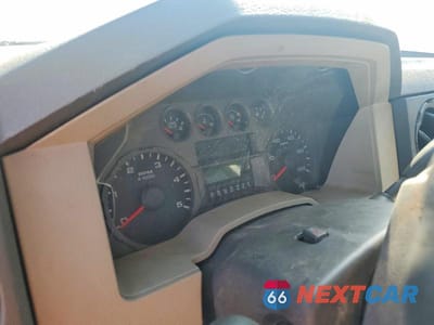 Zdjęcie 9 z 11 samochodu: 2008 FORD F250 SUPER DUTY VIN:1FTSF21R68EC82448 - miniatura