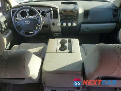 Zdjęcie 8 z 12 samochodu: 2007 TOYOTA TUNDRA CREWMAX SR5 VIN:5TBDV54107S480172 - miniatura
