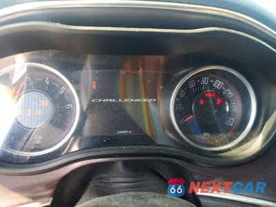 Zdjęcie 9 z 11 samochodu: 2018 DODGE CHALLENGER SXT VIN:2C3CDZAG0JH245383 - miniatura