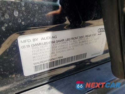 Zdjęcie 12 z 12 samochodu: 2019 AUDI A8 L VIN:WAU8DAF85KN017664 - miniatura