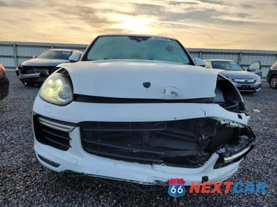 Piąte zdjęcie samochodu w środku: 2015 PORSCHE CAYENNE TURBO VIN:WP1AC2A26FLA80496 - miniatura