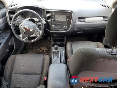 Zdjęcie 8 z 11 samochodu: 2016 MITSUBISHI OUTLANDER SE VIN:JA4AD3A35GZ016276 - miniatura