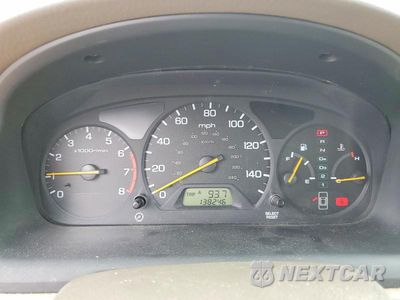 Zdjęcie 9 z 11 samochodu: 2002 HONDA ACCORD EX VIN:1HGCG16562A069467 - miniatura