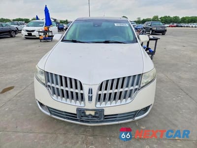 Piąte zdjęcie samochodu w środku: 2012 LINCOLN MKT VIN:2LMHJ5AT9CBL55080 - miniatura